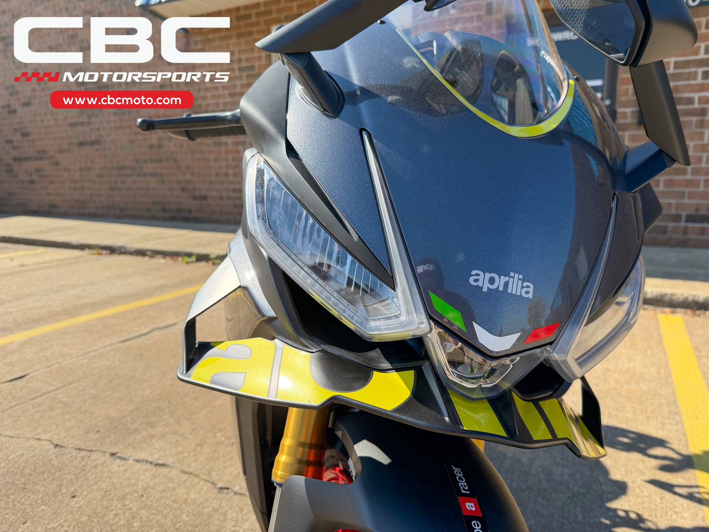 2026 Aprilia RSV4 - Poison Yellow - AP2113