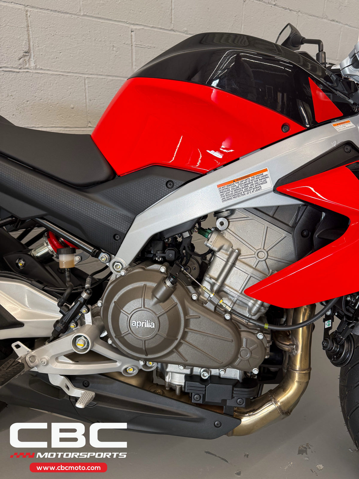 2026 Aprilia Tuono 457 - Piranha Red - AP2105