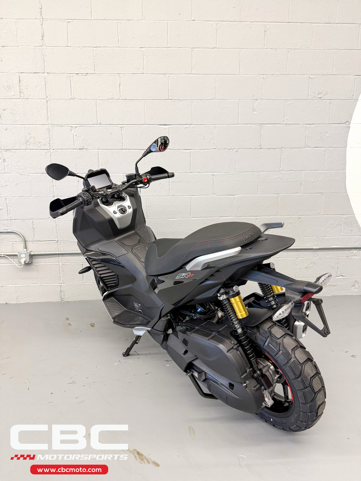 2027 Aprilia SR GT 400 - Rugged Black - AP2151