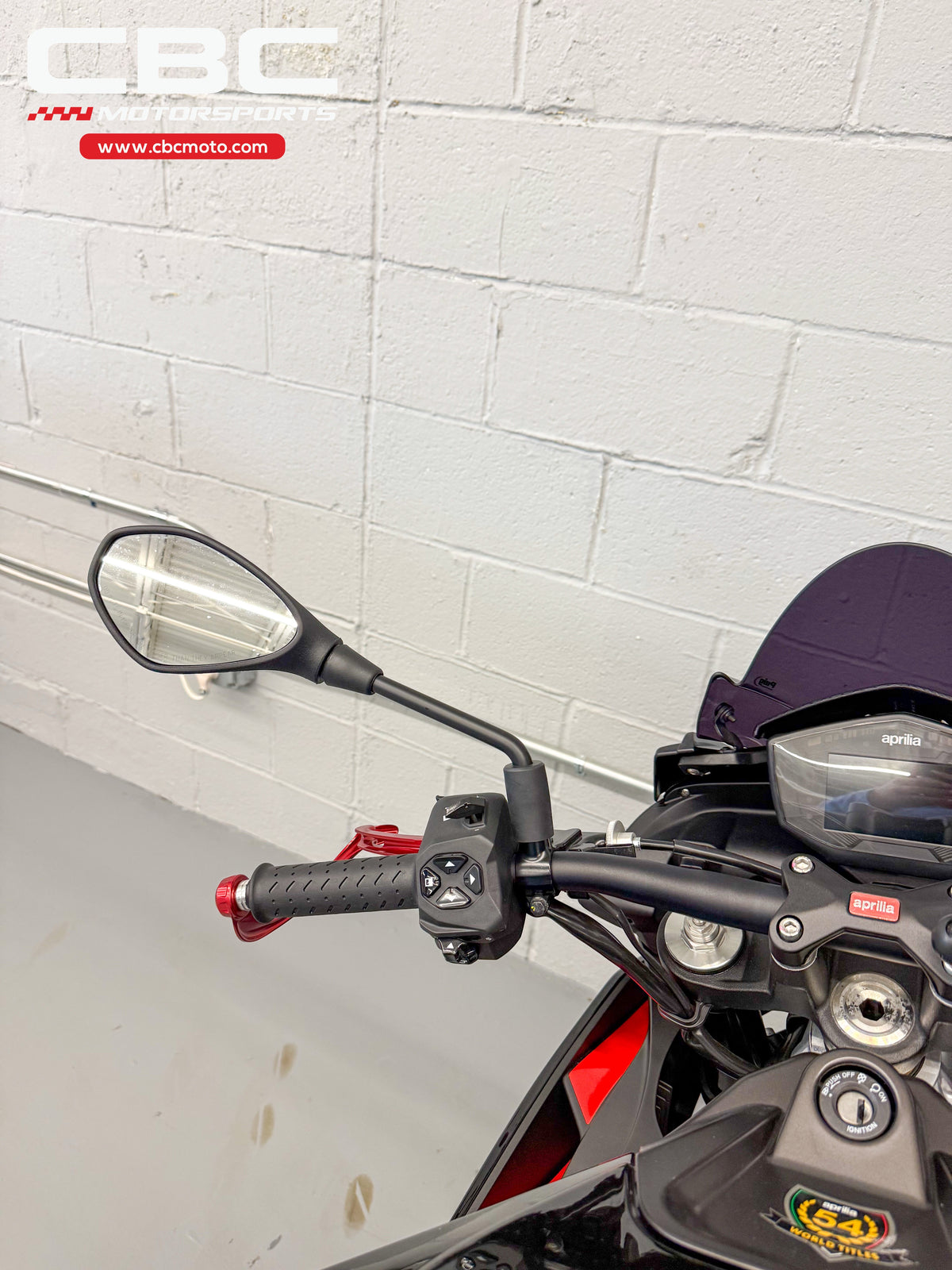 2022 Aprilia Tuono 660 Factory - Factory Dark - PO2101