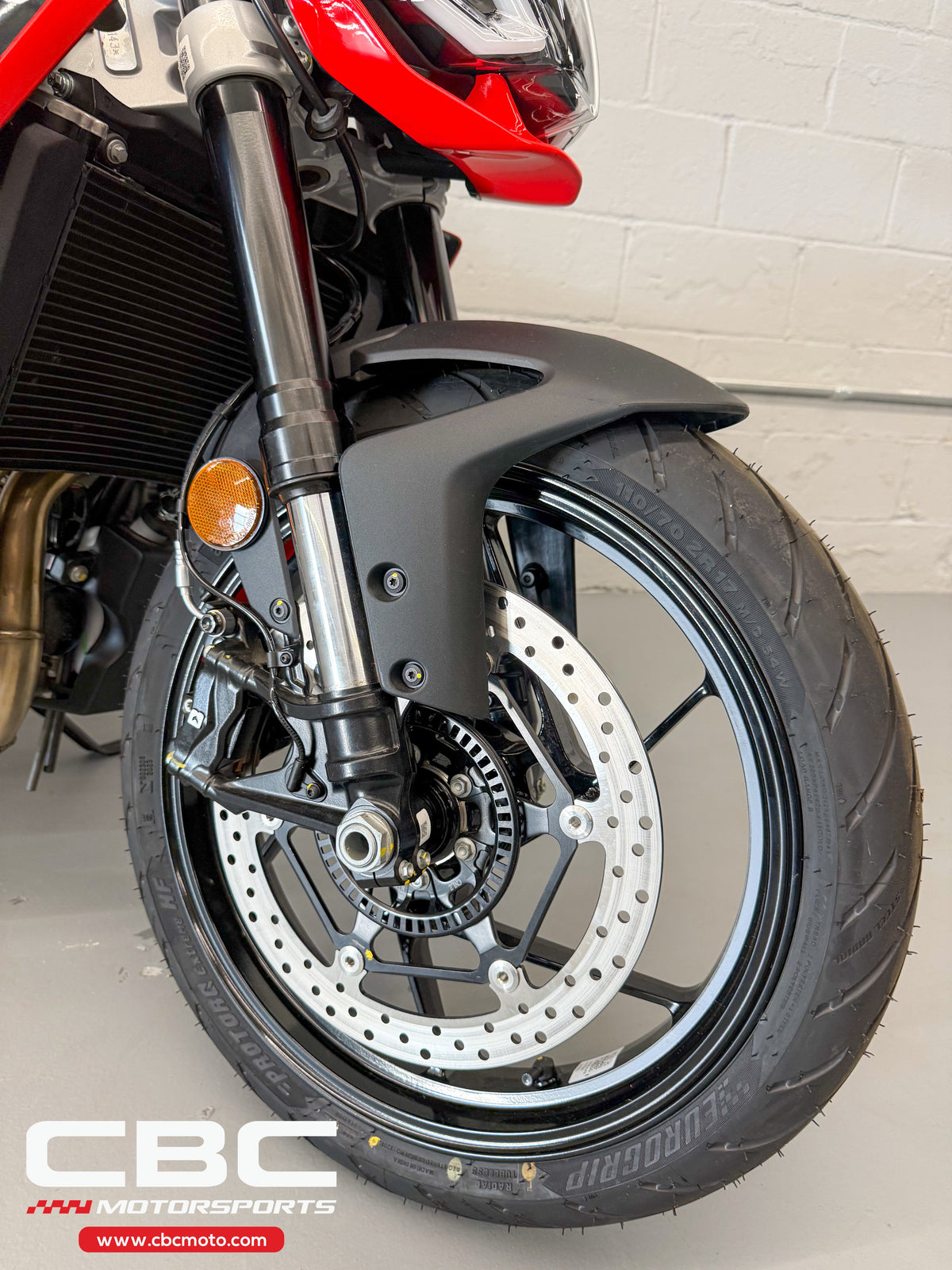 2026 Aprilia Tuono 457 - Piranha Red - AP2105