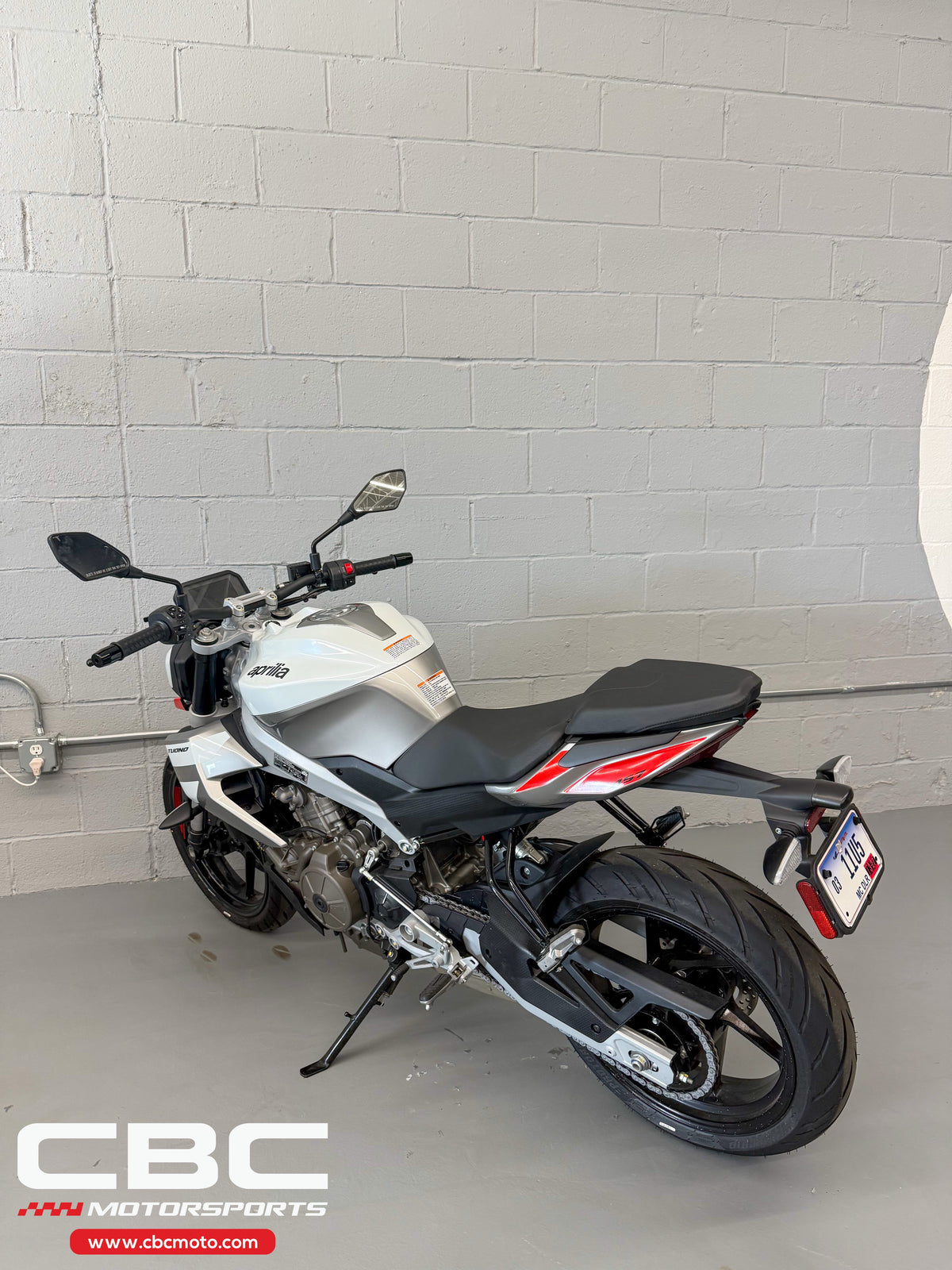 2026 Aprilia Tuono 457 - Puma Grey - Demo - AP2103