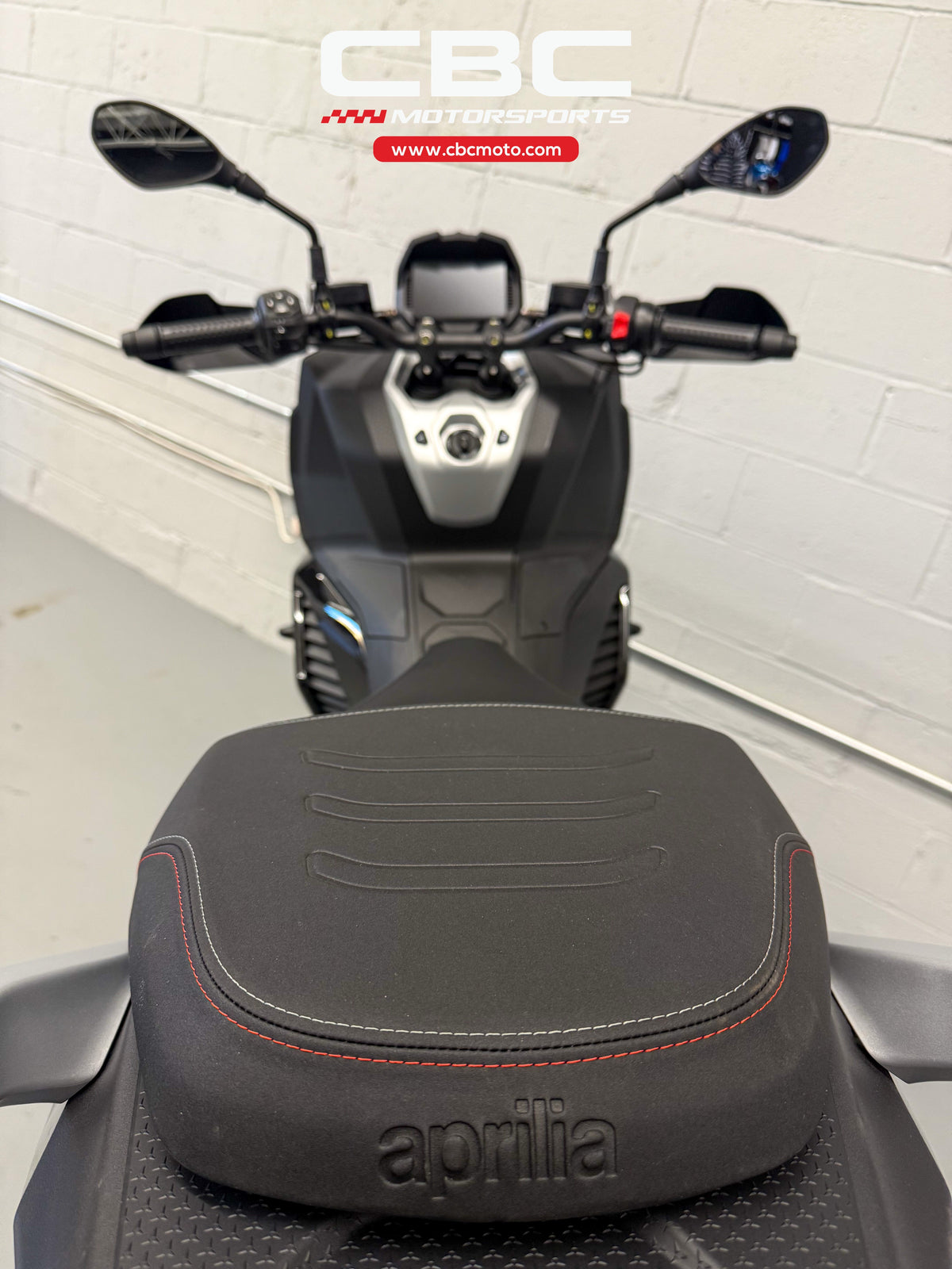 2027 Aprilia SR GT 400 - Rugged Black - AP2151