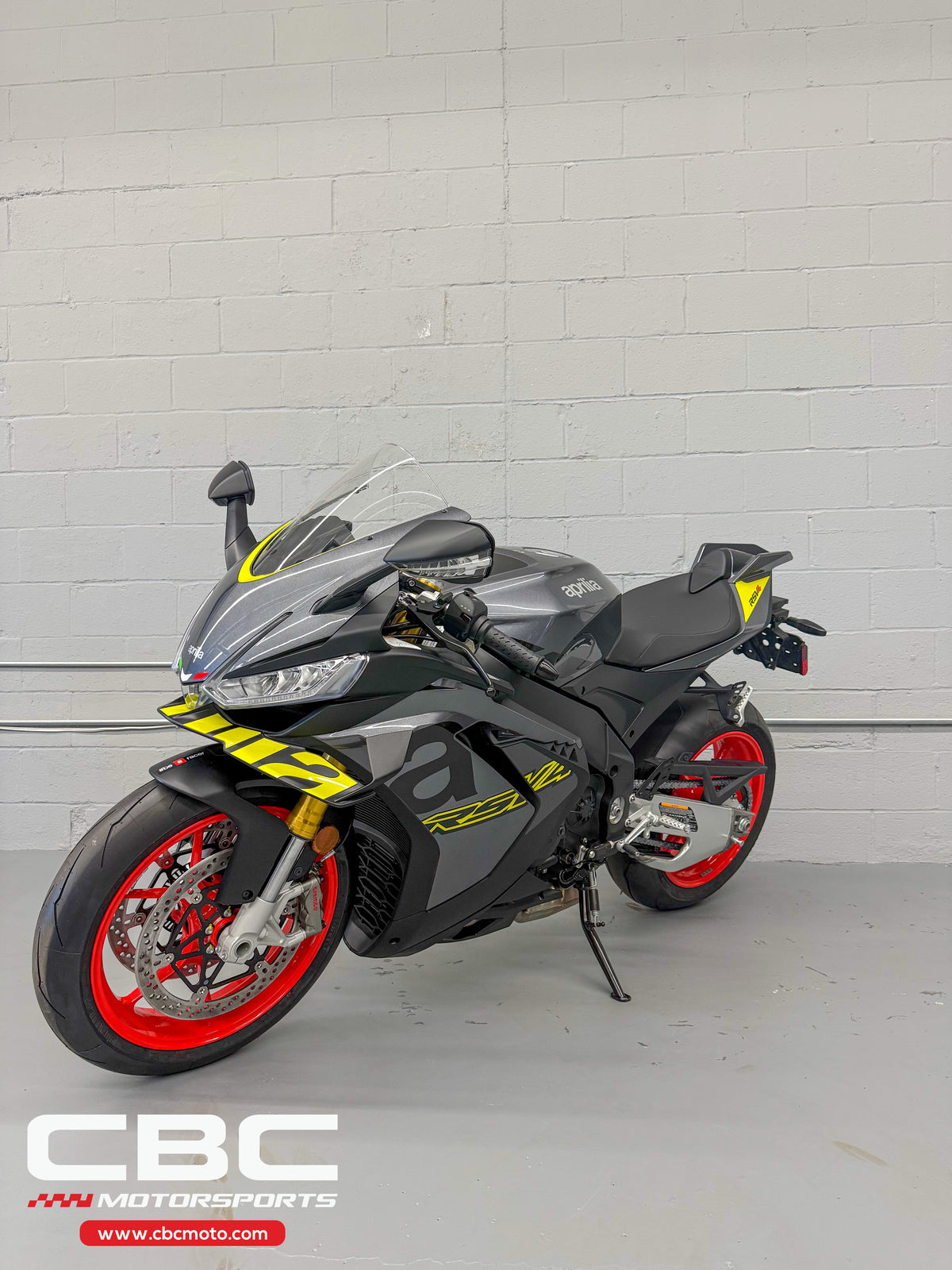 2027 Aprilia RSV4 - Poison Yellow - AP2148