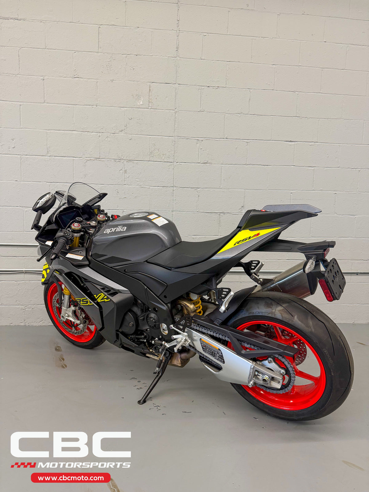 2027 Aprilia RSV4 - Poison Yellow - AP2148