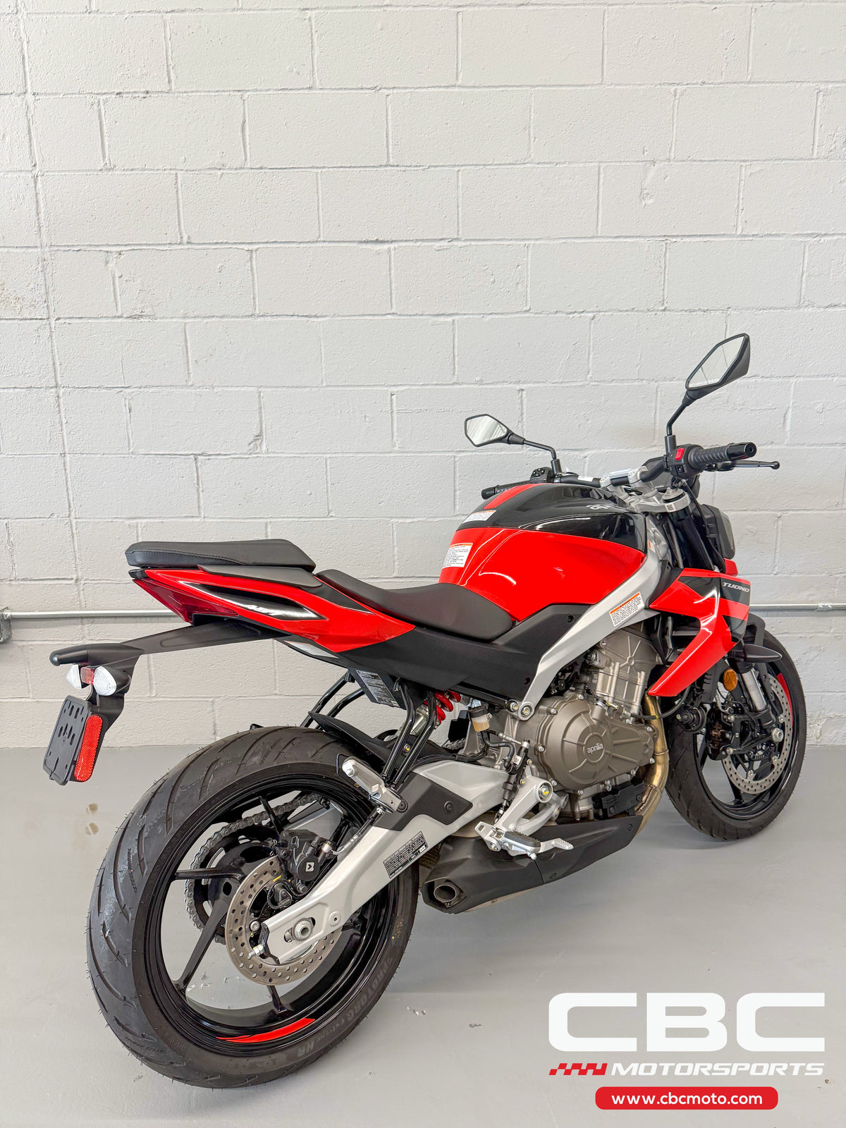 2026 Aprilia Tuono 457 - Piranha Red - AP2105