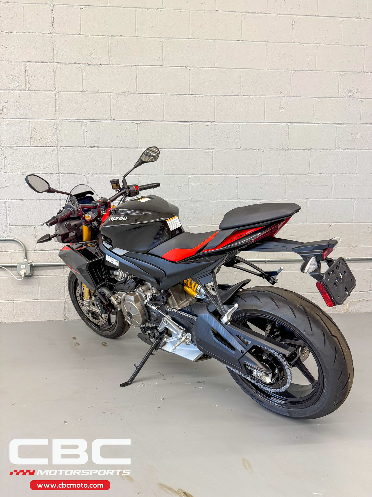 2026 Aprilia Tuono 660 Factory - Dark Banshee - AP2106