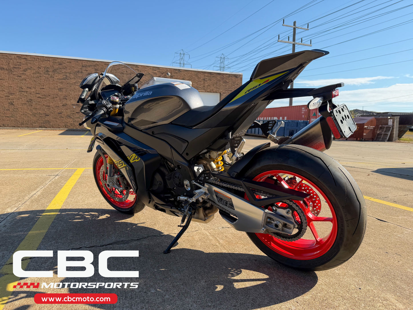 2026 Aprilia RSV4 - Poison Yellow - AP2113