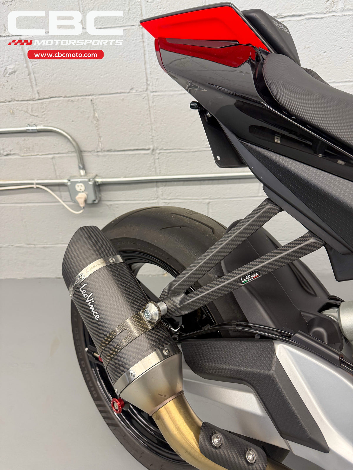 2022 Aprilia Tuono 660 Factory - Factory Dark - PO2101