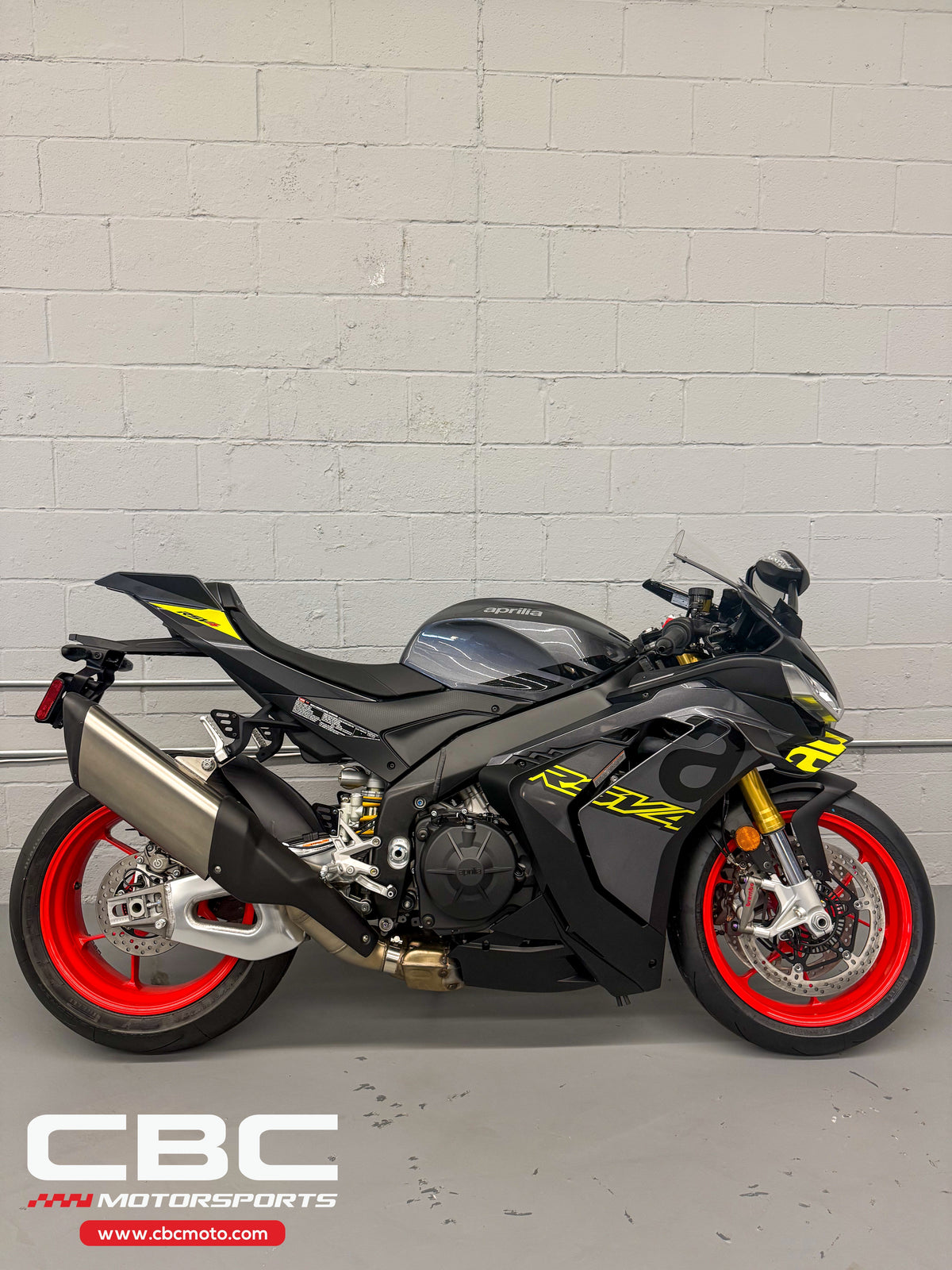 2027 Aprilia RSV4 - Poison Yellow - AP2148