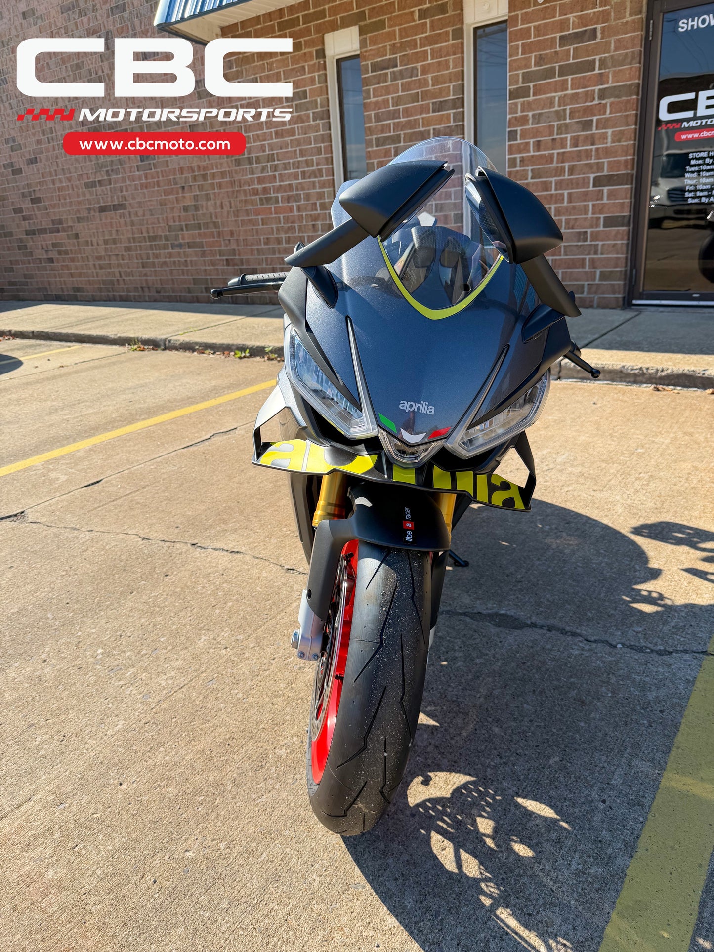 2026 Aprilia RSV4 - Poison Yellow - AP2113