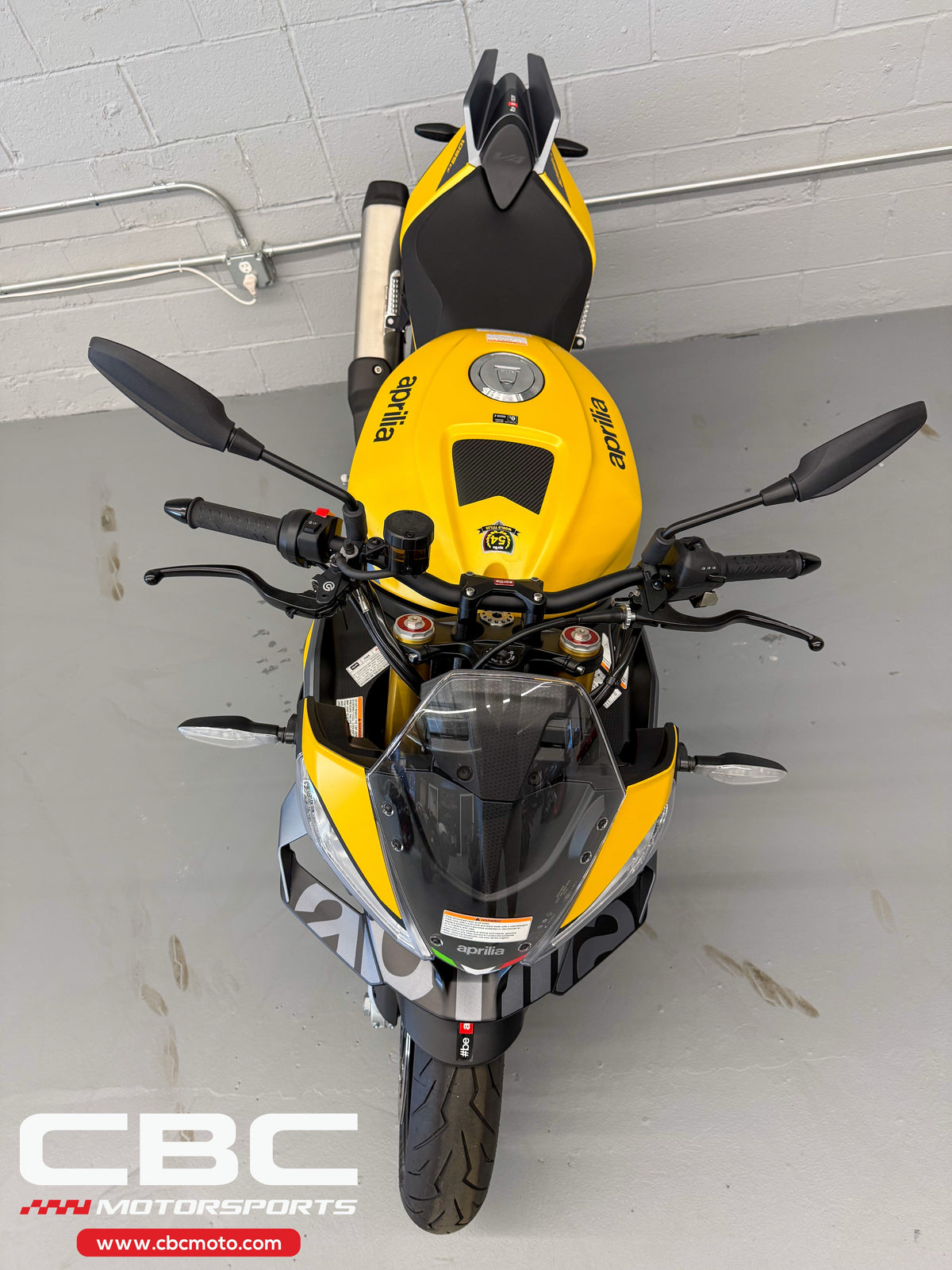 2026 Aprilia Tuono V4 - Scorpion Yellow - AP2112