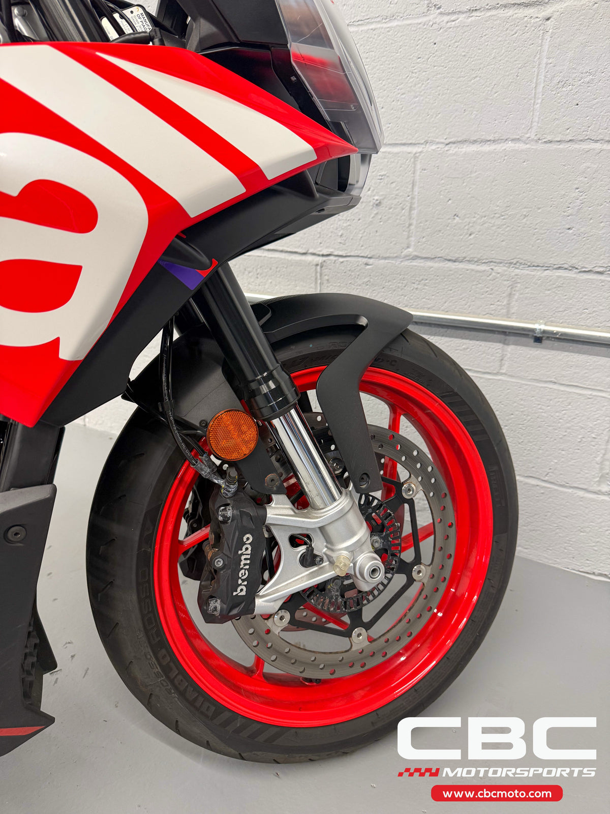 2024 Aprilia Tuono 660 Factory - Speed White - PO2105