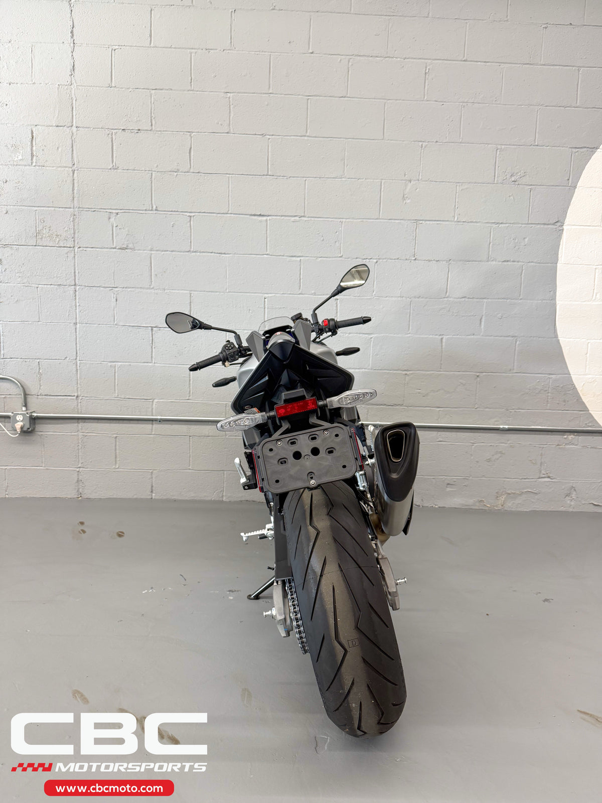 2026 Aprilia Tuono V4 - Shark Grey - AP2109