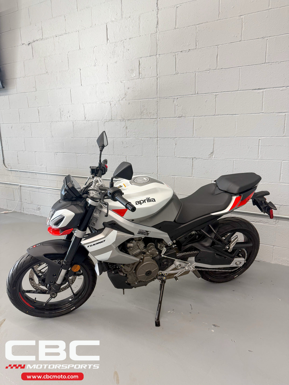 2026 Aprilia Tuono 457 - Puma Grey - Demo - AP2103