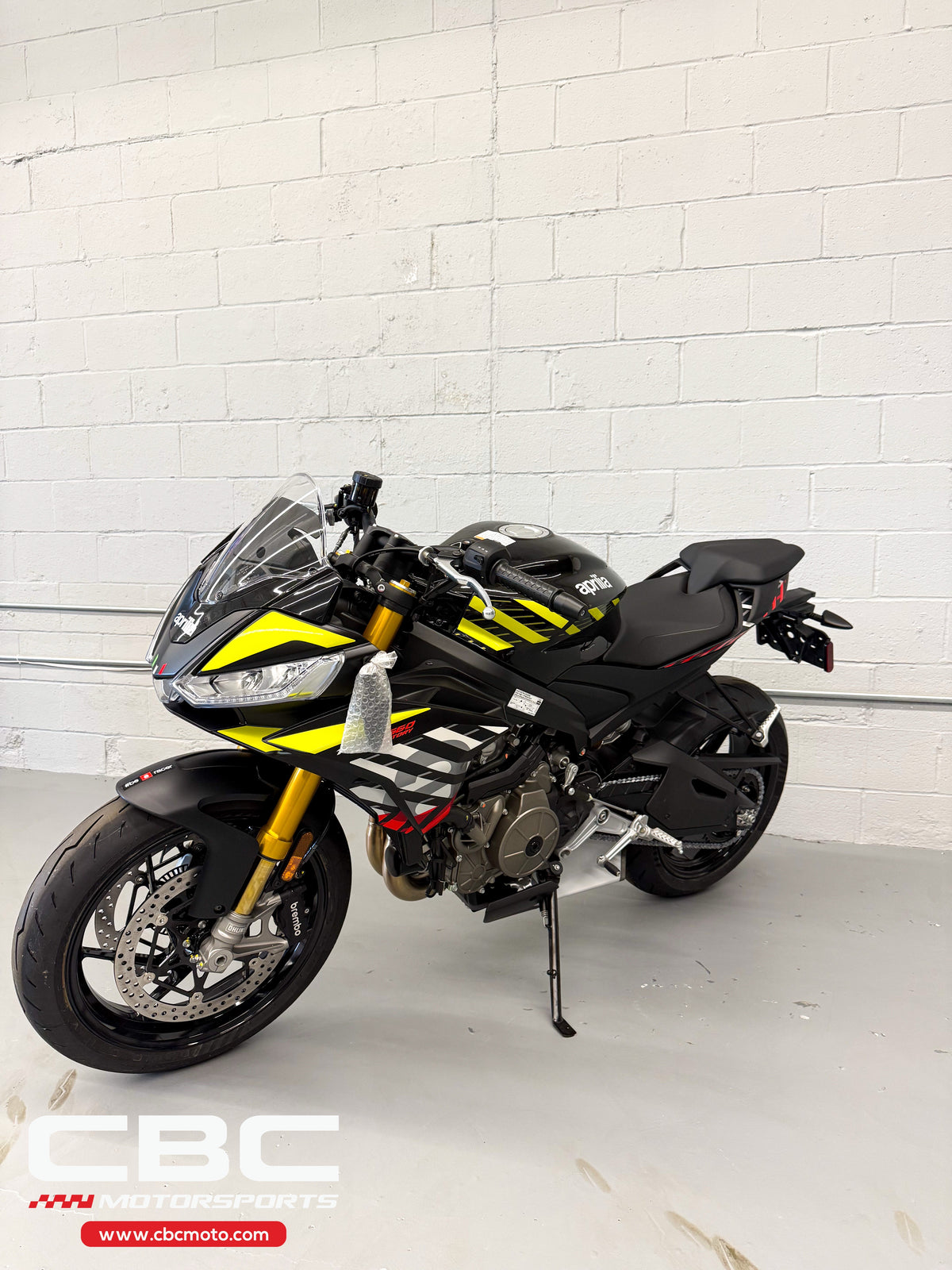2027 Aprilia Tuono 660 Factory - Shakedown Yellow - AP2138