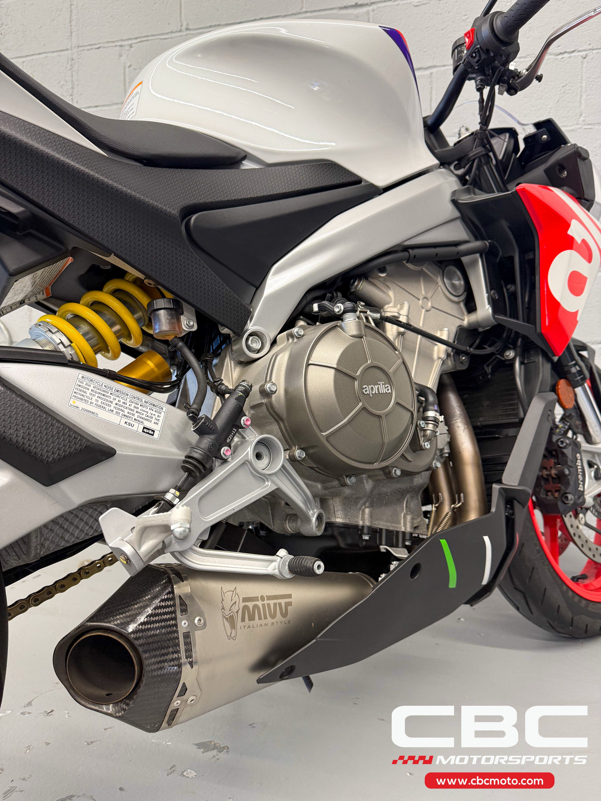 2024 Aprilia Tuono 660 Factory - Speed White - PO2105