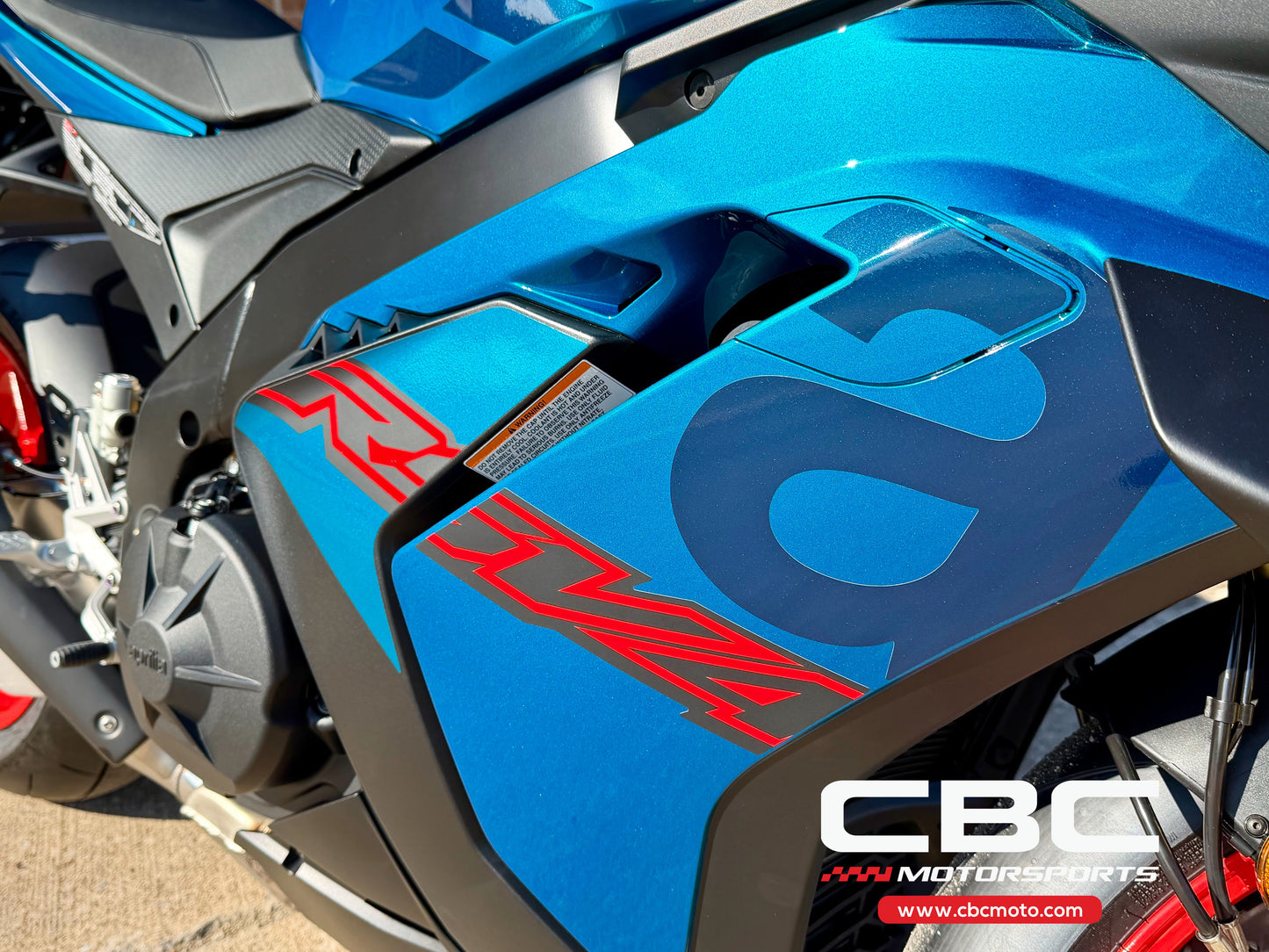 2026 Aprilia RSV4 - Stingray Blue - AP2119