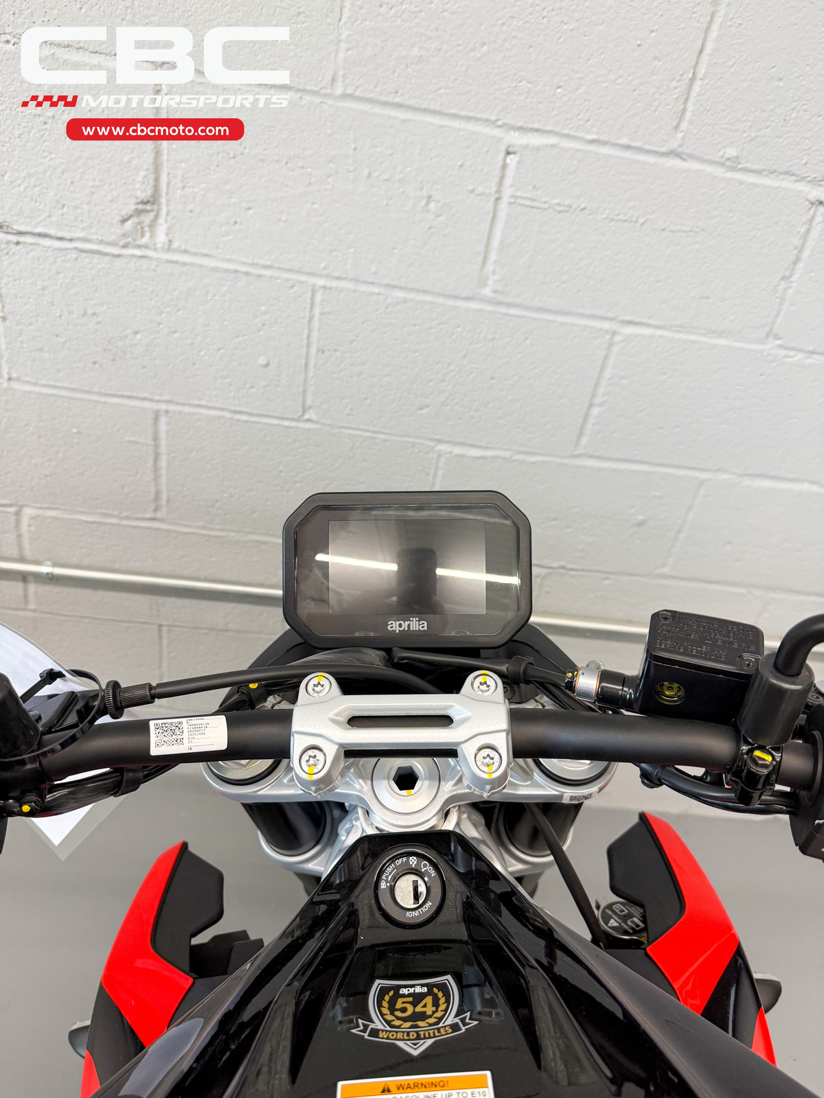 2026 Aprilia Tuono 457 - Piranha Red - AP2105