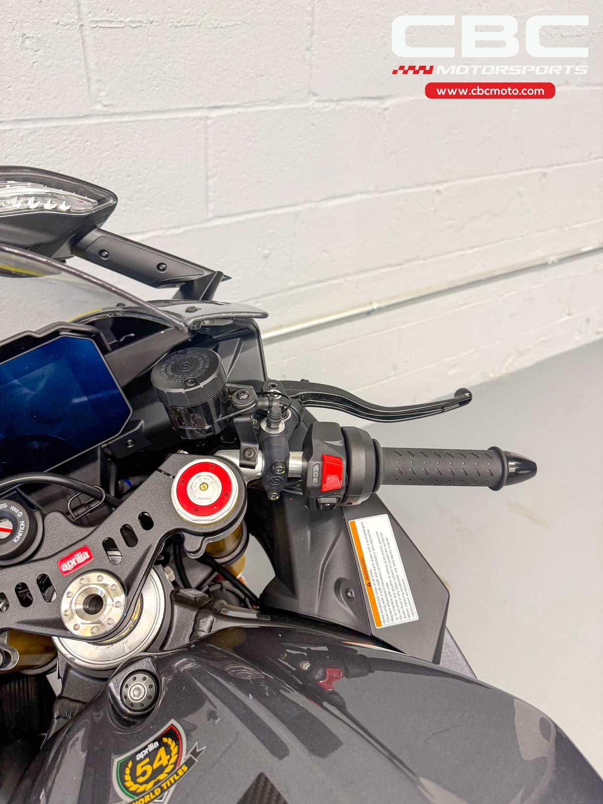 2027 Aprilia RSV4 - Poison Yellow - AP2148