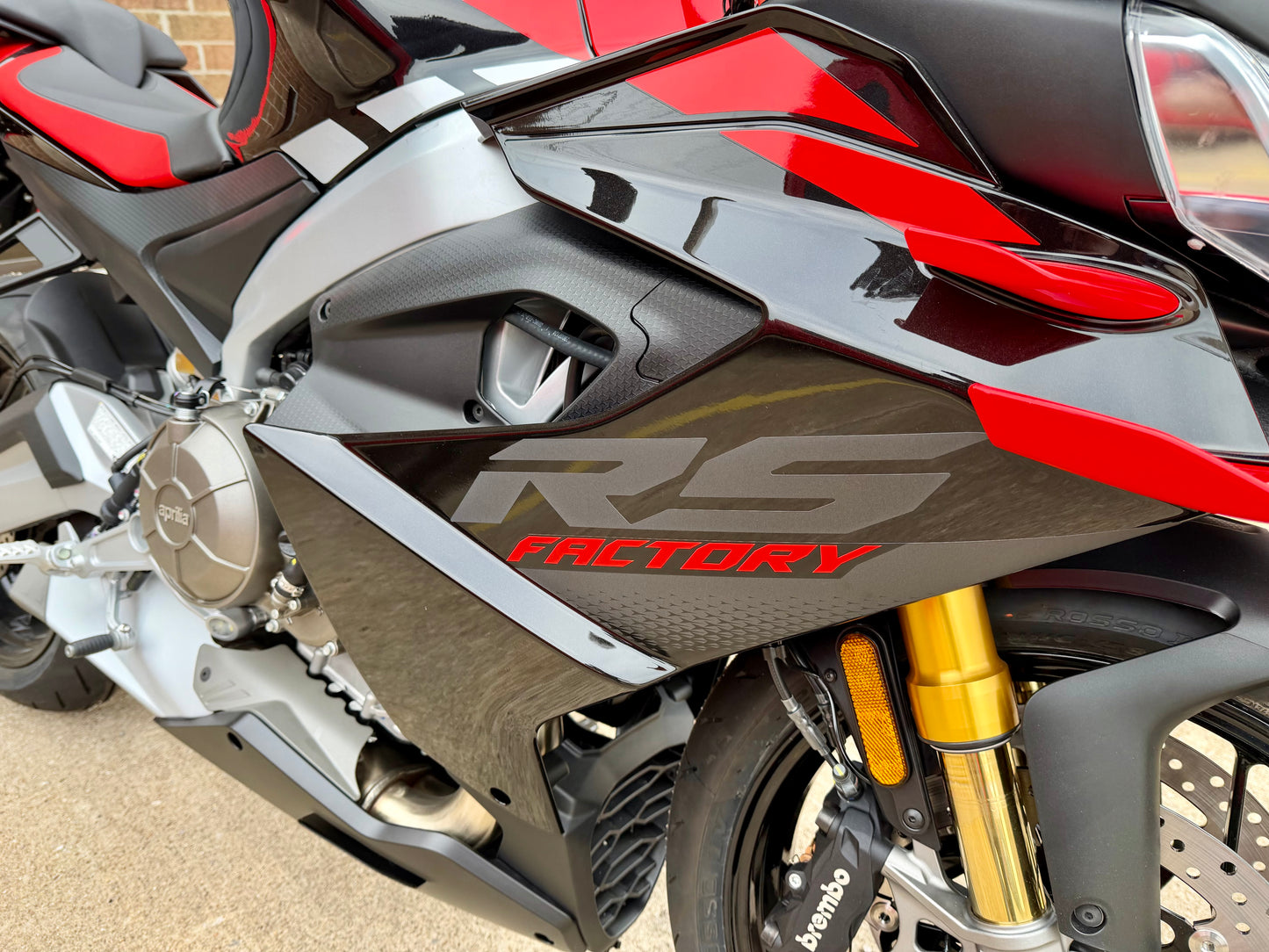 2026 Aprilia RS 660 Factory - Dark Banshee - AP2120
