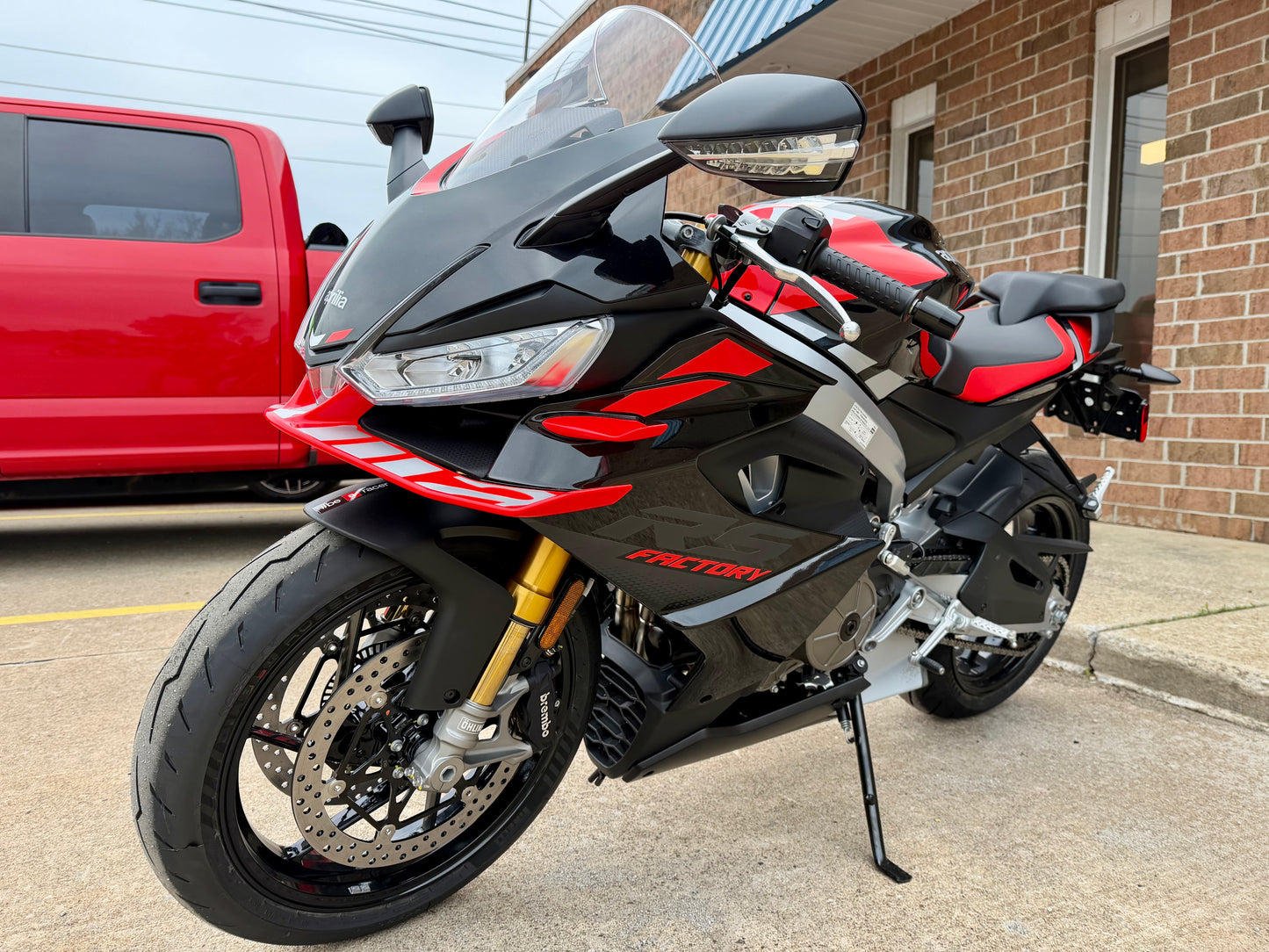 2026 Aprilia RS 660 Factory - Dark Banshee - AP2120