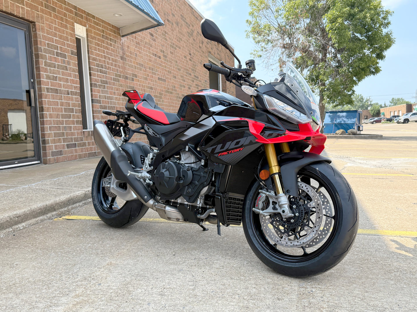 2026 Aprilia Tuono V4 Factory - Dark Kraken - AP2108