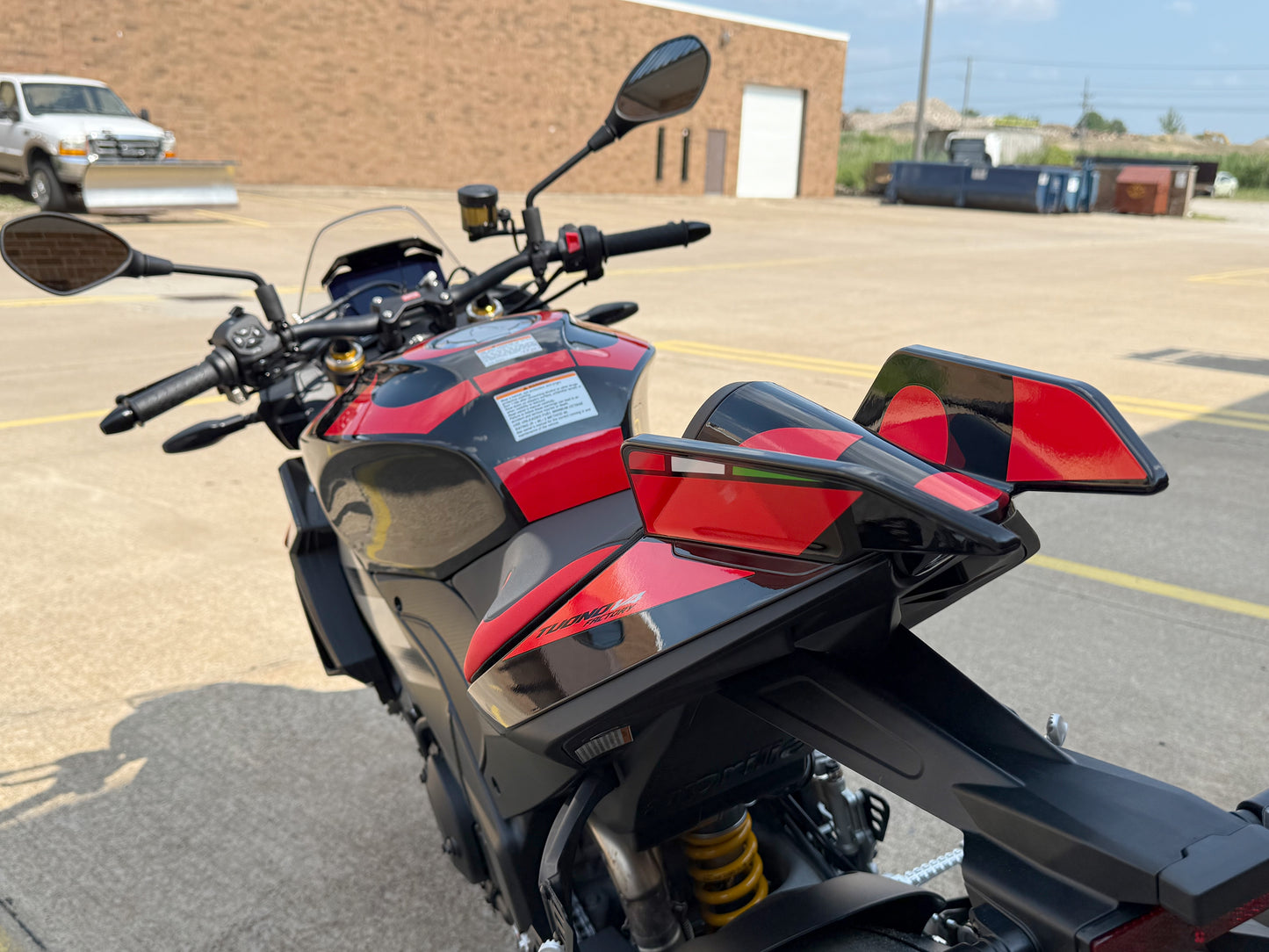 2026 Aprilia Tuono V4 Factory - Dark Kraken - AP2108