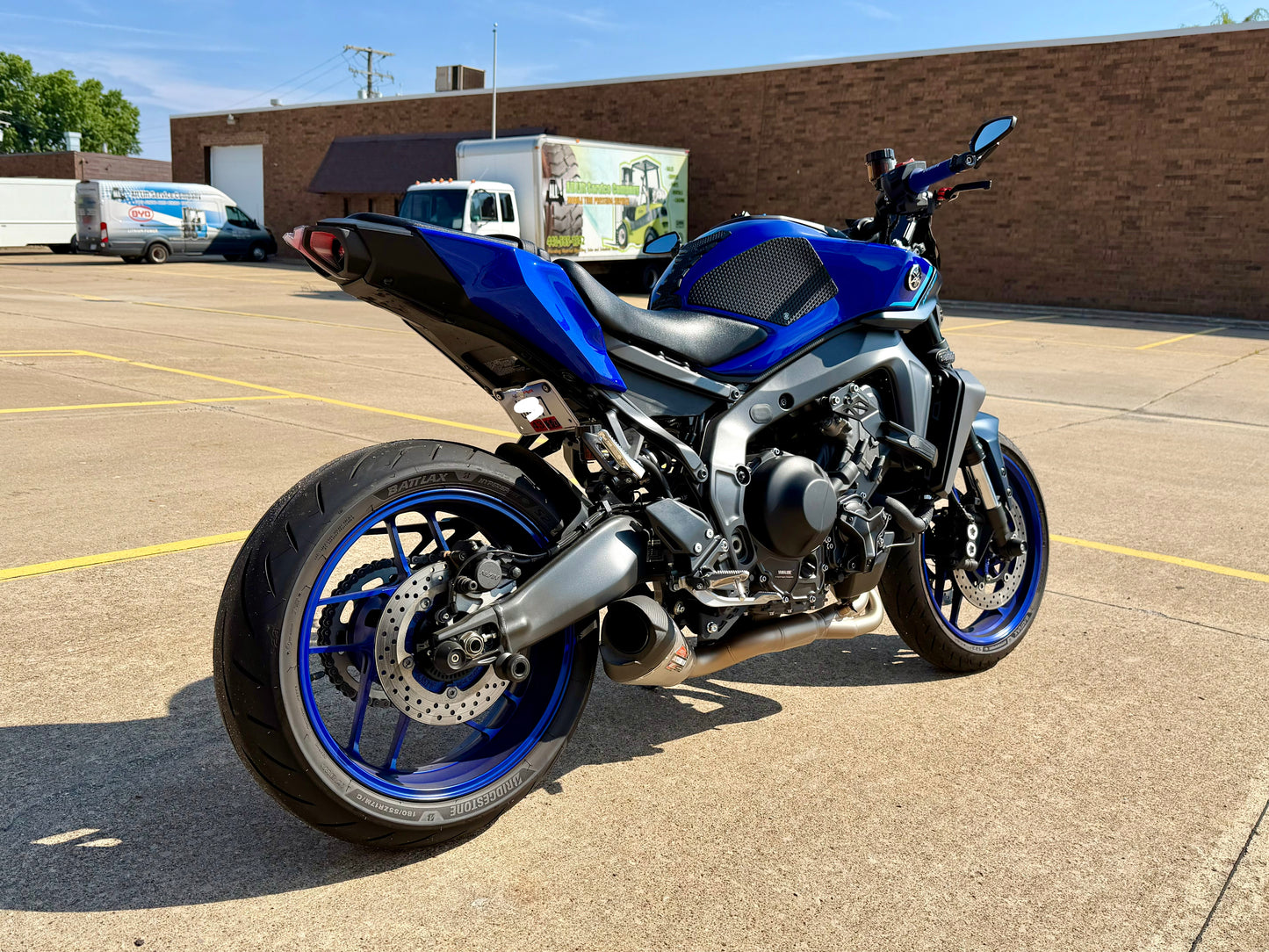 2024 Yamaha MT-09 - Team Yamaha Blue - PO2104